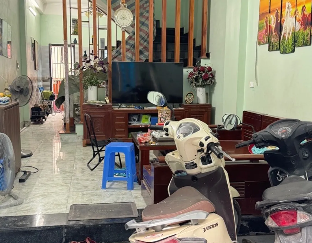 Cơ hội sở hữu nhà 3 tầng vị trí vàng tại Phú Lương với giá giảm sốc... Bán nhà riêng tại Phú Lương, Hà Nội 01