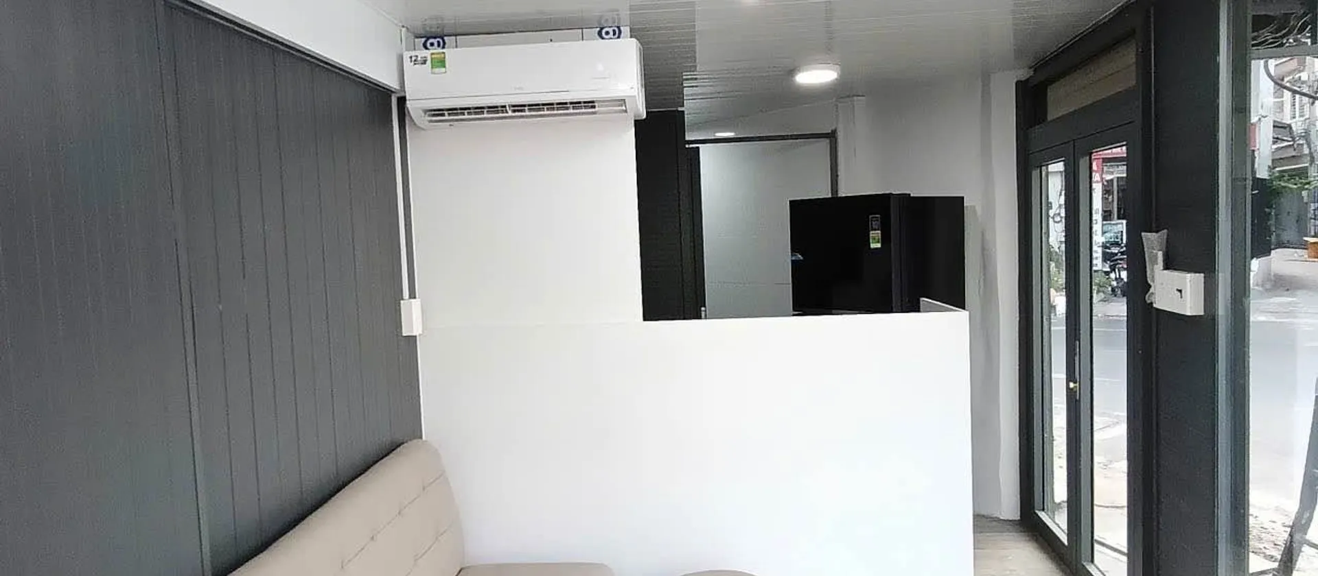 Bán nhà mặt phố góc 3 mặt tiền tại phường 9, quận Phú Nhuận, diện tích 12.9m², giá 2.8 tỷ đồng... Bán nhà mặt phố tại Đức Nhuận, Hồ Chí Minh 01