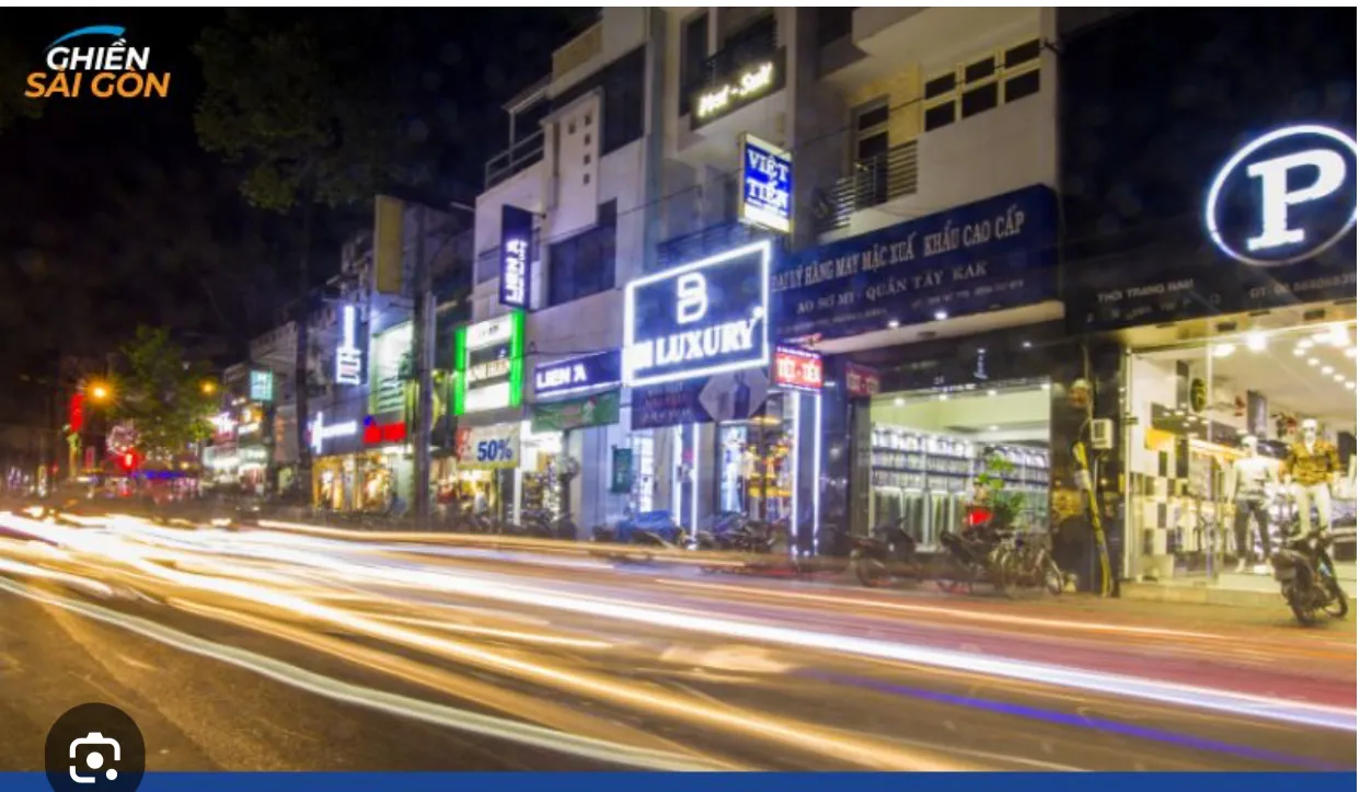 B.án Nh.à Q.5 gần ngã tư Nguyễn Trãi, Nguyễn Văn Cừ - Nhà cũ tiện xây mới, hẻm thông - đang cho thu... Bán nhà riêng tại Chợ Quán, Hồ Chí Minh 01