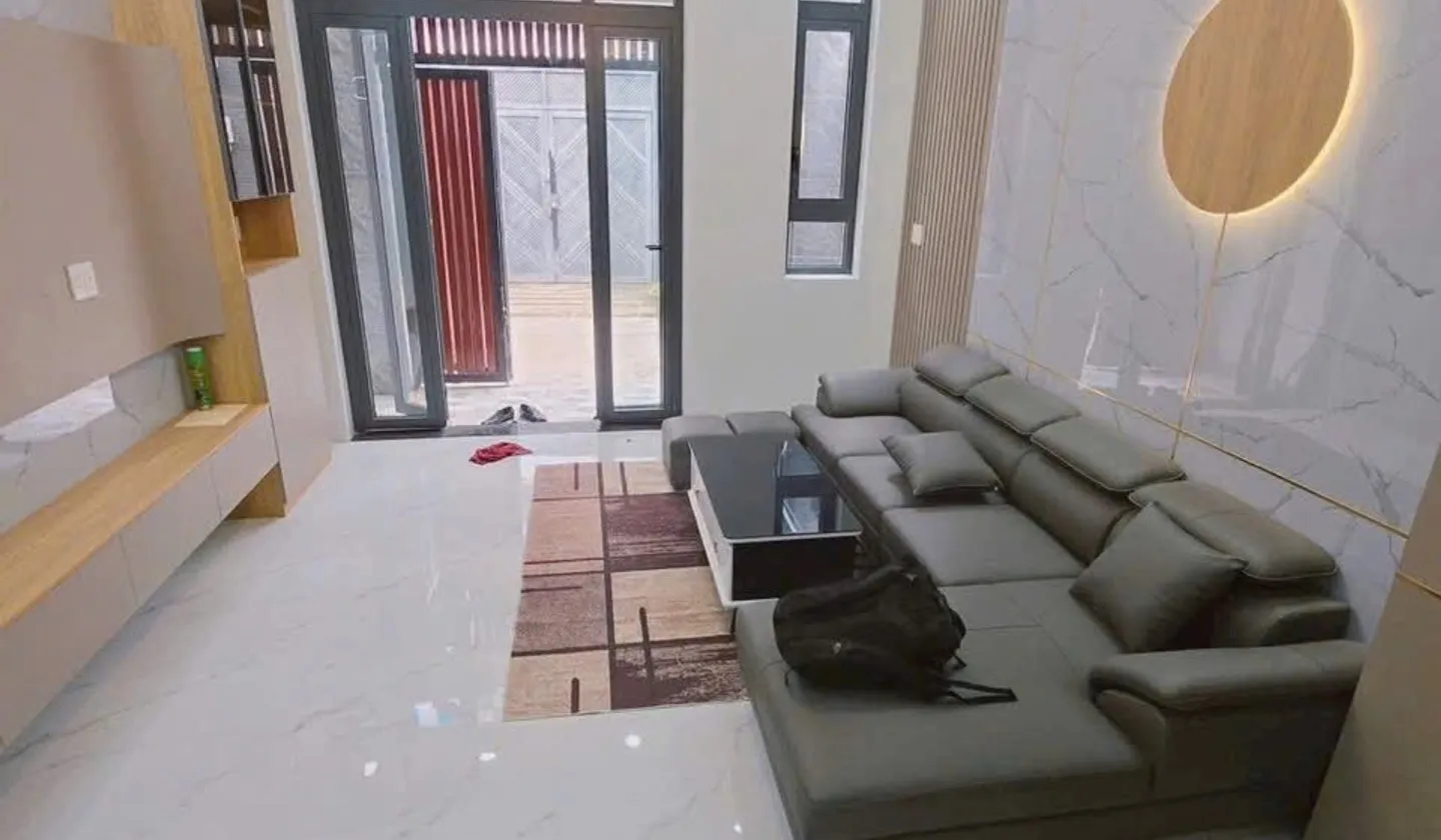 NHÀ 3 TẦNG GẦN MẶT TIỀN LÃ XUÂN OAI - CẦU TĂNG LONG - NHỈNH 5 TỶ... Bán nhà riêng tại Long Trường, Hồ Chí Minh 01