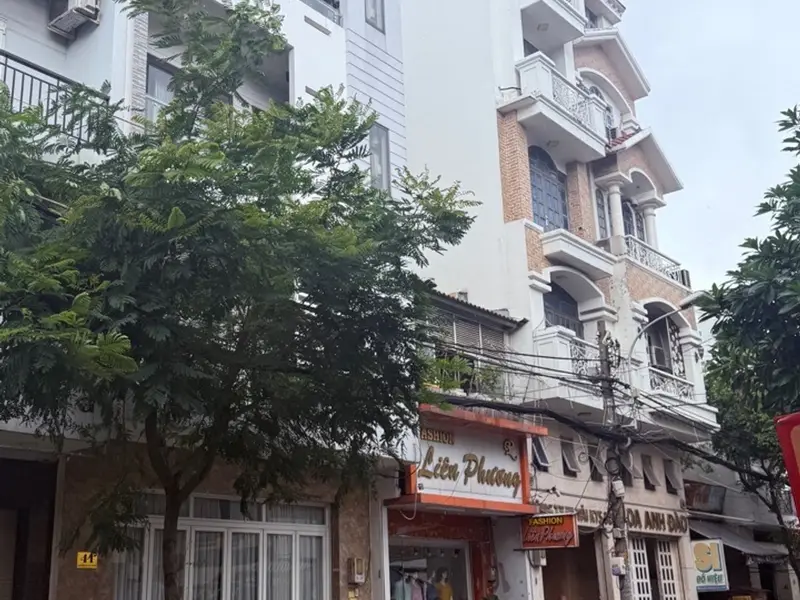 Nhà phố Tân Bình 5 tầng rộng rãi giá cực tốt... Bán nhà mặt phố tại Tân Bình, Hồ Chí Minh 01