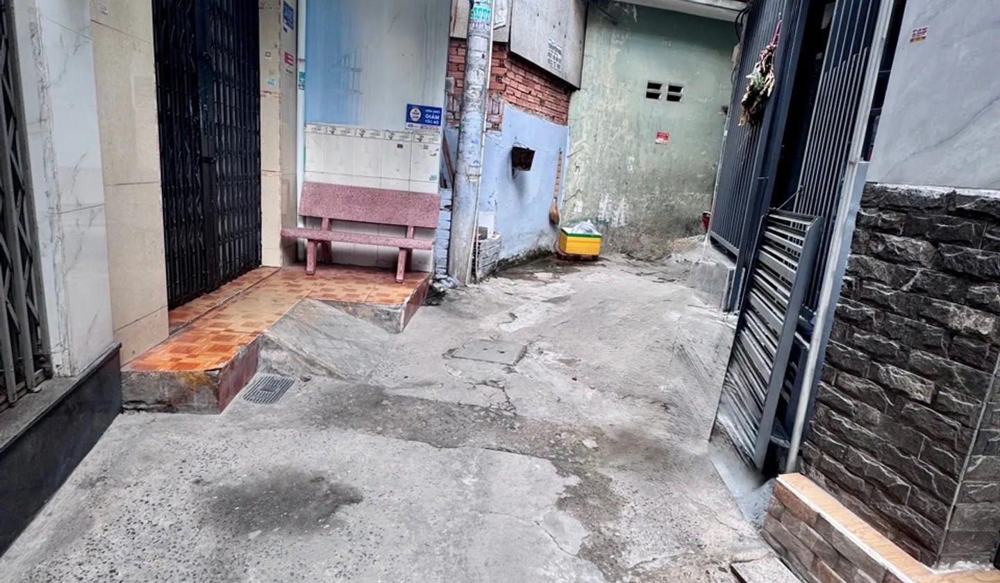 Bán nhà 2 tầng 30m2 tại trung tâm phường Bảy Hiền, giá 5.2 tỷ... Bán nhà riêng tại Bảy Hiền, Hồ Chí Minh 01