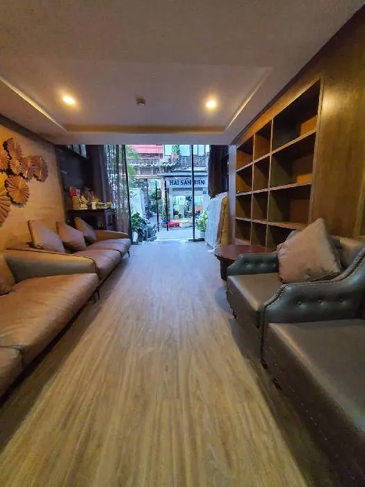 Nhà mặt phố lô góc view hồ, thang máy, ô tô tránh cực hiếm... Bán nhà mặt phố tại Văn Miếu - Quốc Tử Giám, Hà Nội 01
