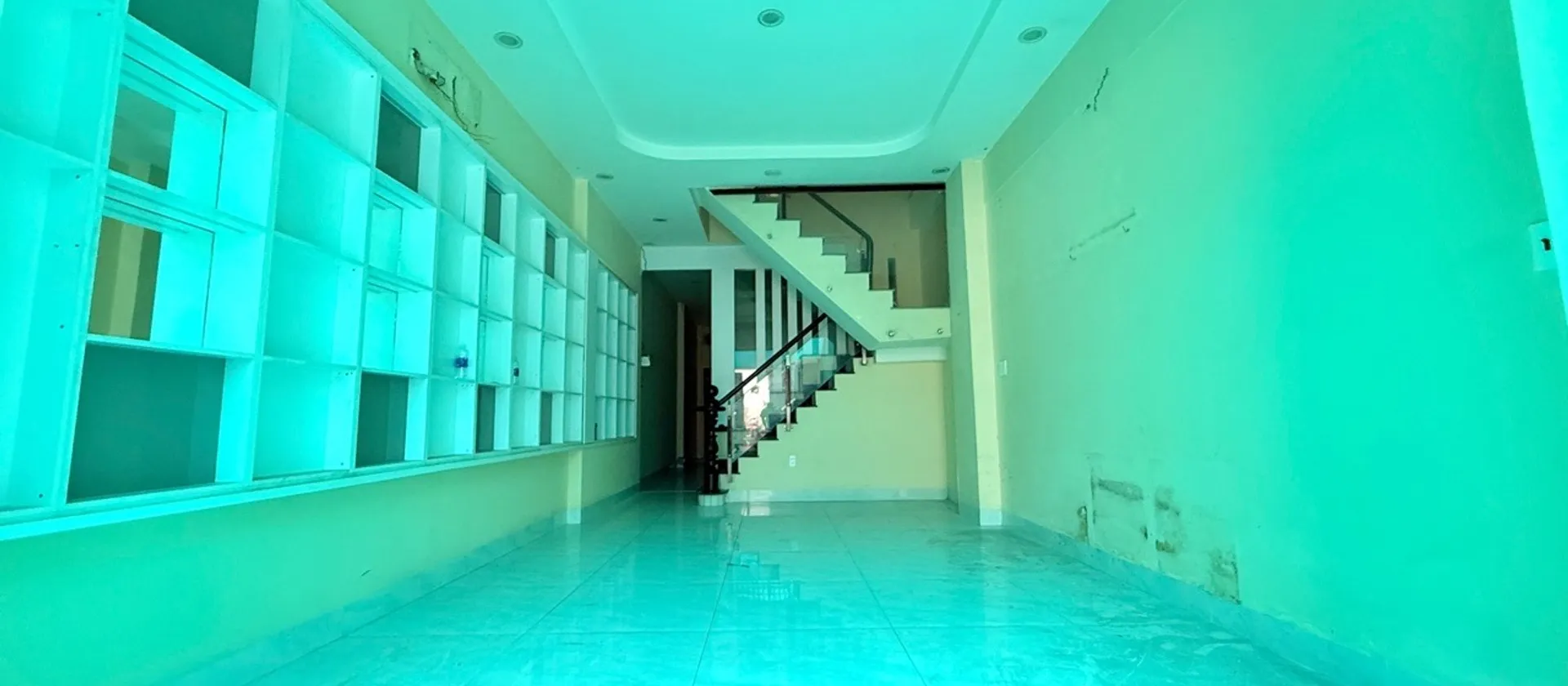 Cơ hội hiếm có sở hữu nhà 3 tầng đúc BTCT gần công viên phần mềm Quang Trung... Bán nhà riêng tại Trung Mỹ Tây, Hồ Chí Minh 01