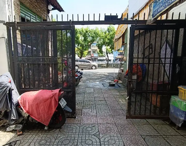 NHÀ SÁT MẶT TIỀN ĐƯỜNG HOÀNG- XE HƠI ĐỖ CỬA - MUA BÁN KINH DOANH - 47M2x 4 TẦNG... Bán owner_side tại Tân Sơn Nhất, Hồ Chí Minh 01