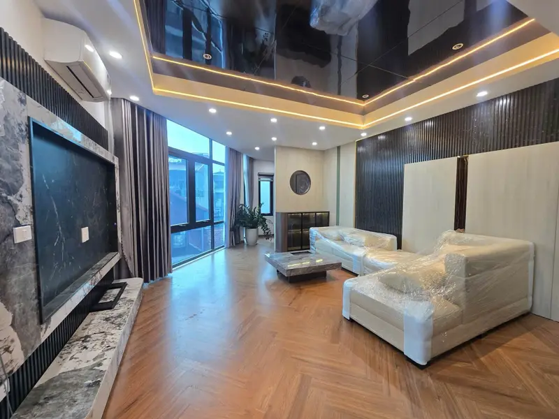 Bán nhà riêng 6 tầng tại Phường Bồ Đề, Hà Nội, giá 14.2 tỷ, diện tích 47.2 m2... Bán nhà riêng tại Bồ Đề, Hà Nội 01