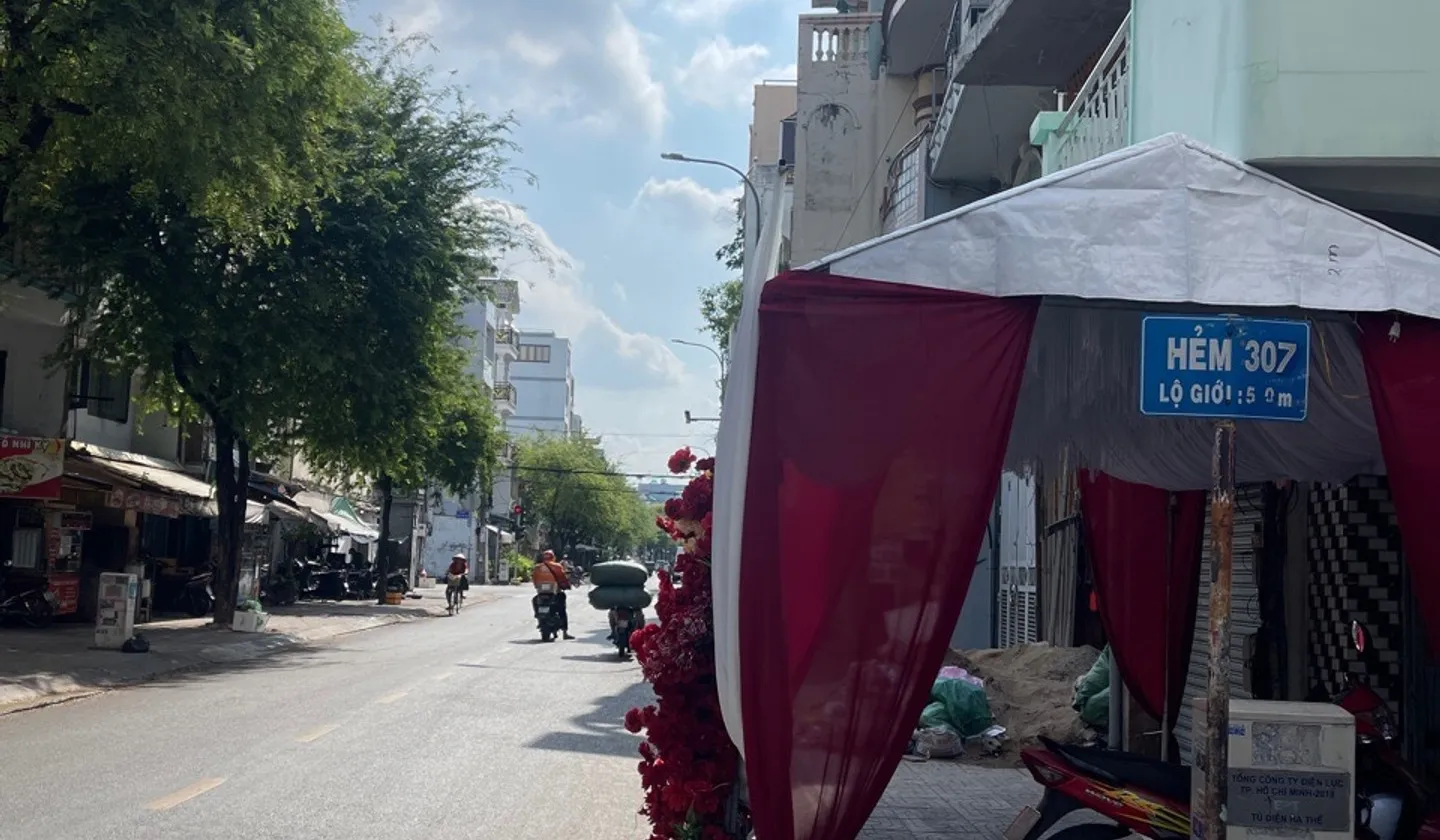 Bán nhà cách 1 căn ra mặt tiền đường Gia Phú... Bán nhà riêng tại Bình Tiên, Hồ Chí Minh 01