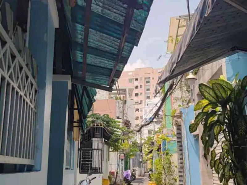 Nhà 3 tầng hiện đại đối diện trường Cao Đẳng Kinh Tế Kỹ Thuật... Bán nhà riêng tại Bình Phú, Hồ Chí Minh 01