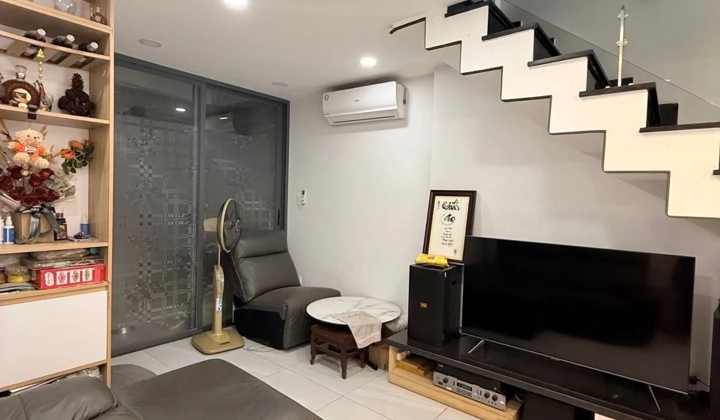 Nhà 5 tầng hiện đại Phường Bàn Cờ giá cực tốt... Bán nhà riêng tại Bàn Cờ, Hồ Chí Minh 01