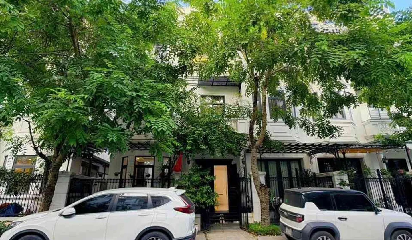 Bán Shophouse Phường Hồng Bàng, Hải Phòng, diện tích 142.2 m2, 4 tầng, hướng Tây Nam... Bán Shophouse tại Hồng Bàng, Hải Phòng 01