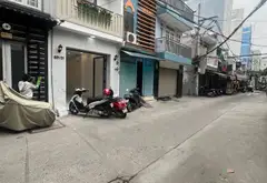 Nhà xinh trung tâm Quận 10, sẵn ở giá hợp lý... Bán nhà riêng tại Hòa Hưng, Hồ Chí Minh 07