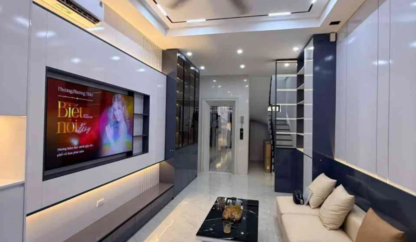 Nhà 6 tầng thang máy gần hồ Tây, ngõ ô tô vào tận cửa... Bán nhà riêng tại Tây Hồ, Hà Nội 01