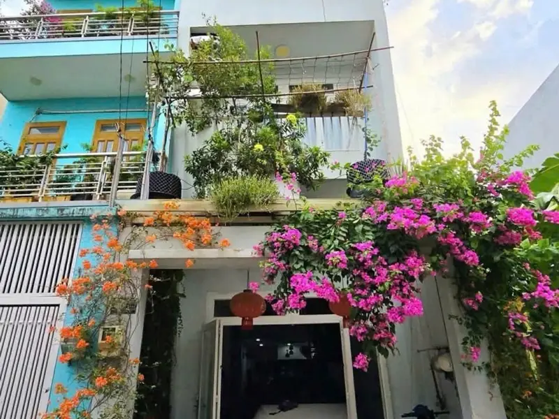 HẠ GIÁ CÒN 5,7 TỶ – NHÀ 3 TẦNG LÒ LU, QUẬN 9 CŨ.
LH 0908150027... Bán nhà riêng tại Long Phước, Hồ Chí Minh 01