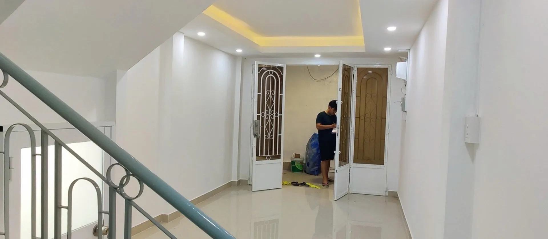 Nhà 3 tầng 4 phòng ngủ ngay trung tâm Bà Hạt - Cơ hội hiếm có, giá hấp dẫn... Bán nhà riêng tại Vườn Lài, Hồ Chí Minh 01