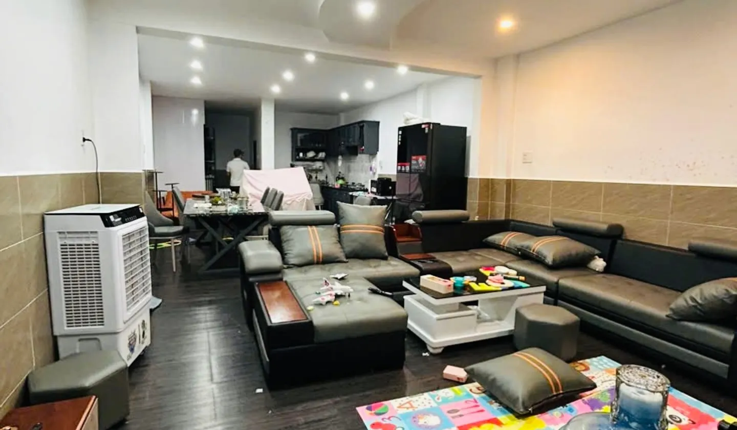 Nhà 2 tầng rộng rãi tại Bảy Hiền, giá siêu hợp lý... Bán nhà riêng tại Bảy Hiền, Hồ Chí Minh 01