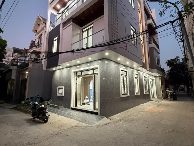 🔥 SỐC! NHÀ LÔ GÓC 4 TẦNG – VÂN TRA, GẦN HOÀNG HUY! 🏡
🚗 Ngõ ô tô – ngõ thông, di chuyển thuận tiệ... Bán nhà riêng tại An Hải, Hải Phòng 01