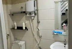 Nhà đẹp tuy diện tích nhỏ, giá cũng nhỏ, bù lại hẻm to, trung tâm. Dân trí tốt. Đáng sống, đ.tư... Bán nhà riêng tại Hòa Hưng, Hồ Chí Minh 05