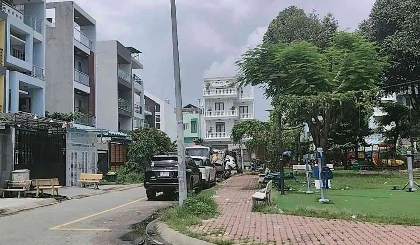 Bán nhà mặt phố rộng 154m² tại Bình Trưng Tây với mặt tiền 7,2m... Bán nhà mặt phố tại Bình Trưng, Hồ Chí Minh 01