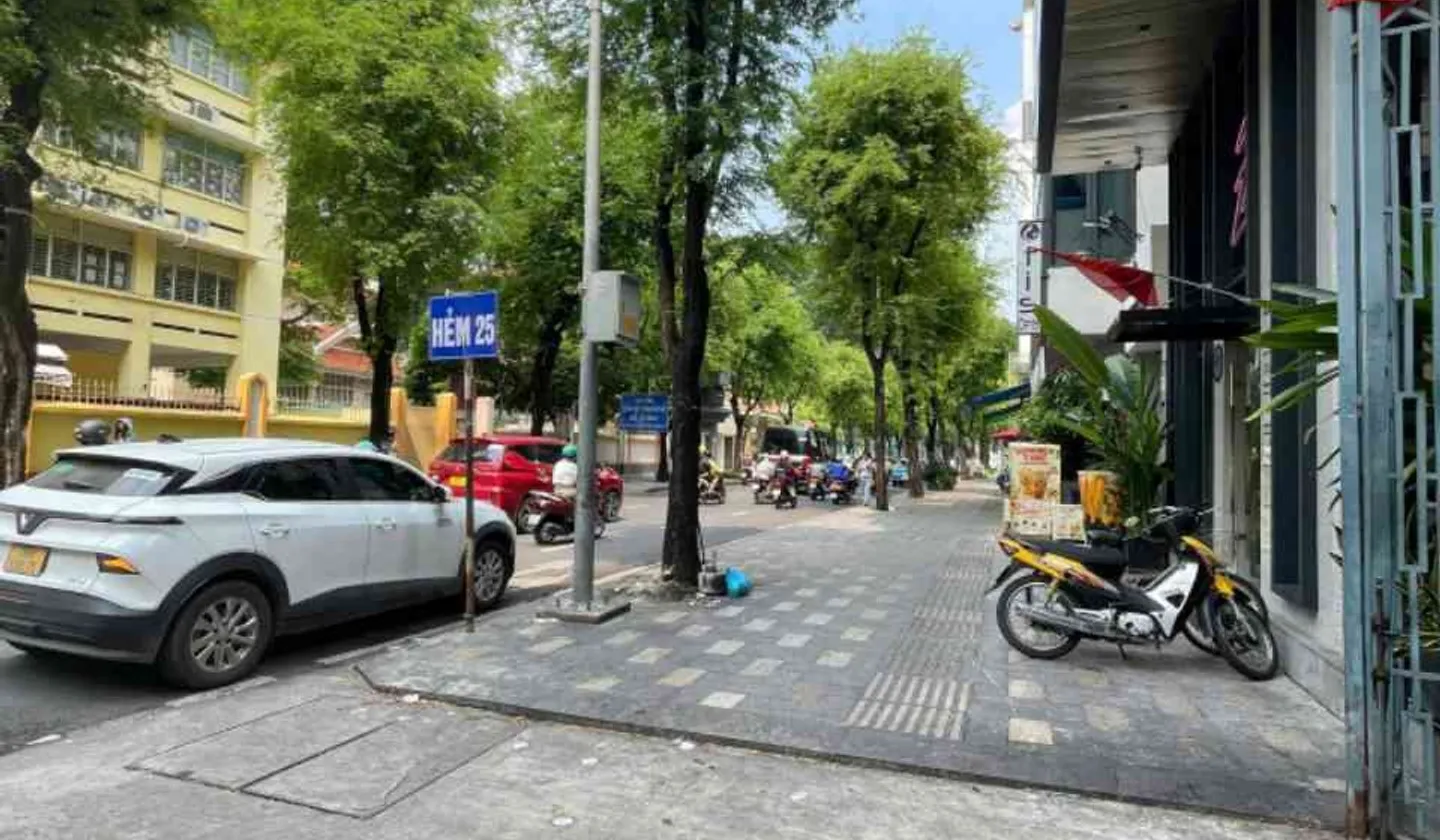 Nhà đẹp Nguyễn Bỉnh Khiêm, rộng rãi, giá ưu đãi gần 3 tỷ... Bán nhà riêng tại Sài Gòn, Hồ Chí Minh 01