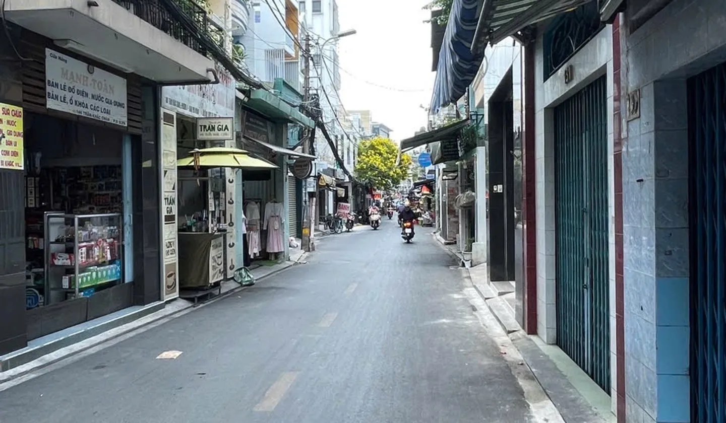Nhà mặt phố 3 tầng, 34m2, tại Phường 9, Quận Phú Nhuận, Trần Khắc Chân, kinh doanh đỉnh, khu sầm uấ... Bán nhà mặt phố tại Đức Nhuận, Hồ Chí Minh 01