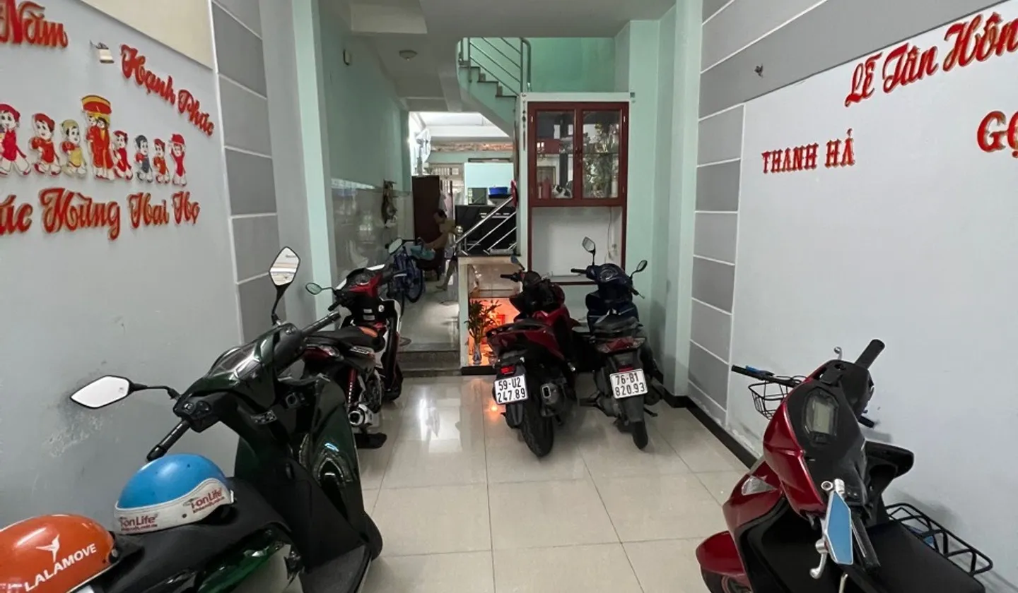 Nhà 3 tầng kiên cố hẻm 6m trung tâm Quận 10, diện tích 50m2... Bán nhà riêng tại Hòa Hưng, Hồ Chí Minh 01