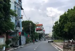 Bán nhà riêng 3 tầng tại Liên Ninh, Thanh Trì với mặt tiền rộng và vị trí kết nối tiện lợi... Bán nhà riêng tại Ngọc Hồi, Hà Nội 05