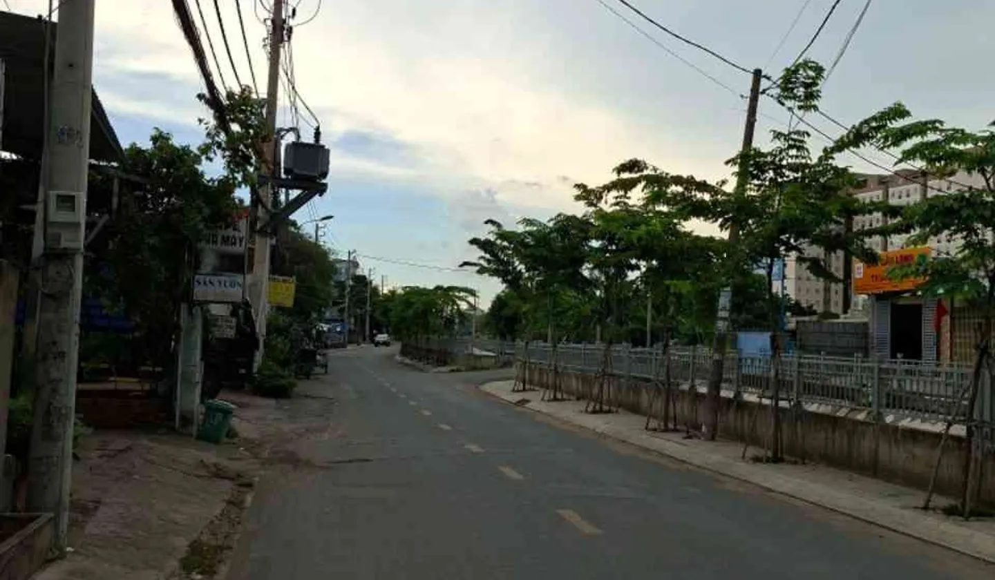 NHÀ XƯỞNG 155M² TL15 THẠNH LỘC Q12 - GẦN CHỢ CẦU ĐỒNG - MT 10M 💸 13,5 TỶ
📍Gần Chợ Cầu Đồng,... Bán nhà mặt phố tại An Phú Đông, Hồ Chí Minh 01
