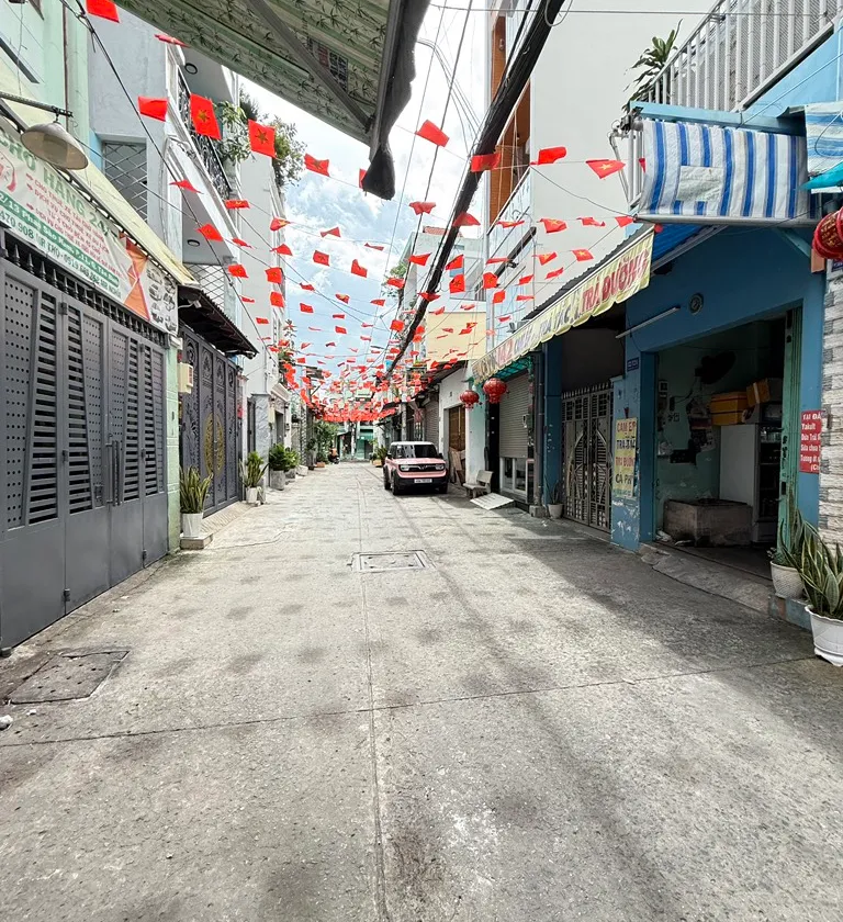 Cơ hội sở hữu biệt thự đẳng cấp hai mặt hẻm tại Phan Sào Nam, Tân Bình... Bán nhà riêng tại Bảy Hiền, Hồ Chí Minh 01