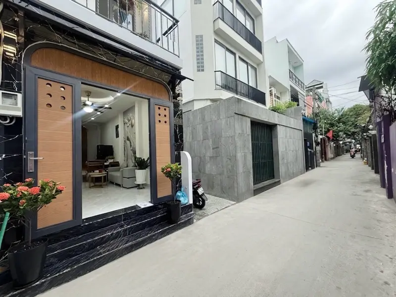 Cơ hội hiếm có sở hữu nhà 4 tầng mới đẹp lung linh giáp bên Bình Thạnh, Phú Nhuận - Chưa tới 6 tỷ... Bán nhà riêng tại Hạnh Thông, Hồ Chí Minh 01