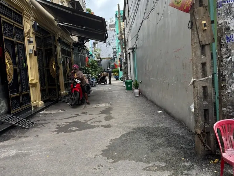 Cơ hội duy nhất sở hữu nhà 2 tầng hẻm ô tô gần ngã tư 4 xã giá chỉ 5.8 tỷ... Bán nhà riêng tại Bình Trị Đông, Hồ Chí Minh 01