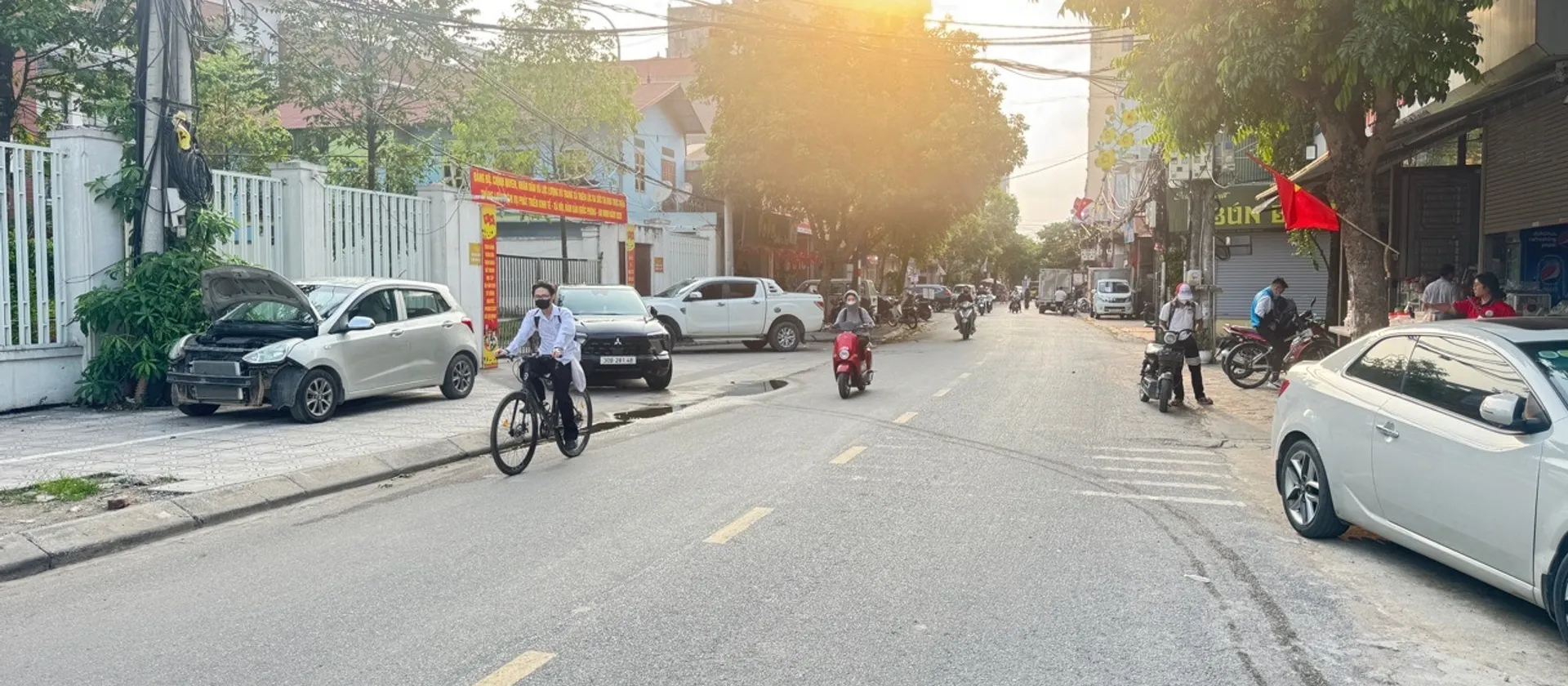 🌺NHÀ GỖ 2 TẦNG MÁT LẠNH SIÊU ĐẸP - NHÀ 2 MẶT ĐƯỜNG OTO TRÁNH KINH DOANH VỈE HÈ ĐÁ BÓNG... Bán nhà mặt phố tại Thiên Lộc, Hà Nội 01