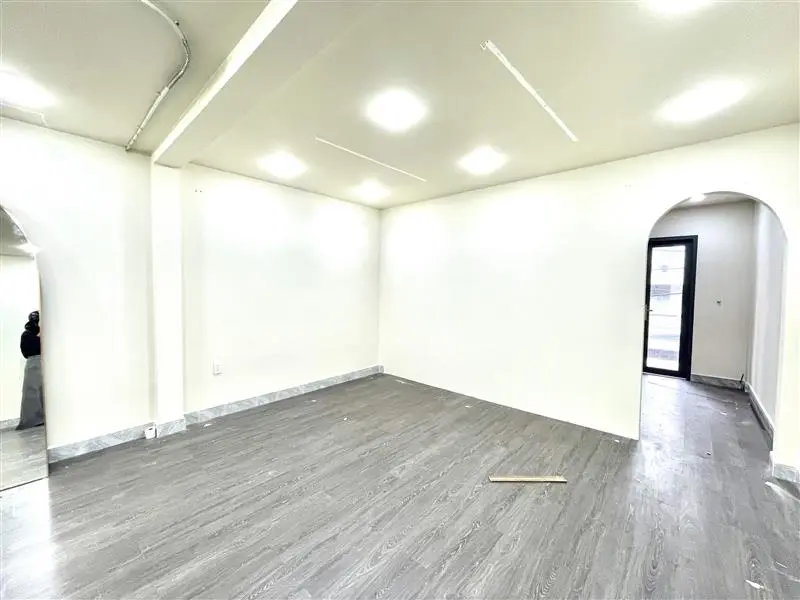 Nhà Góc 2 Mặt Hẻm Hút Khách Trung Tâm Quận 10... Bán nhà riêng tại Vườn Lài, Hồ Chí Minh 01