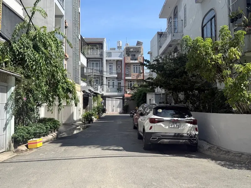 Nhà hẻm xe hơi tránh ngay cổng Ga T3 sân bay Tân Sơn Nhất... Bán nhà riêng tại Bảy Hiền, Hồ Chí Minh 01
