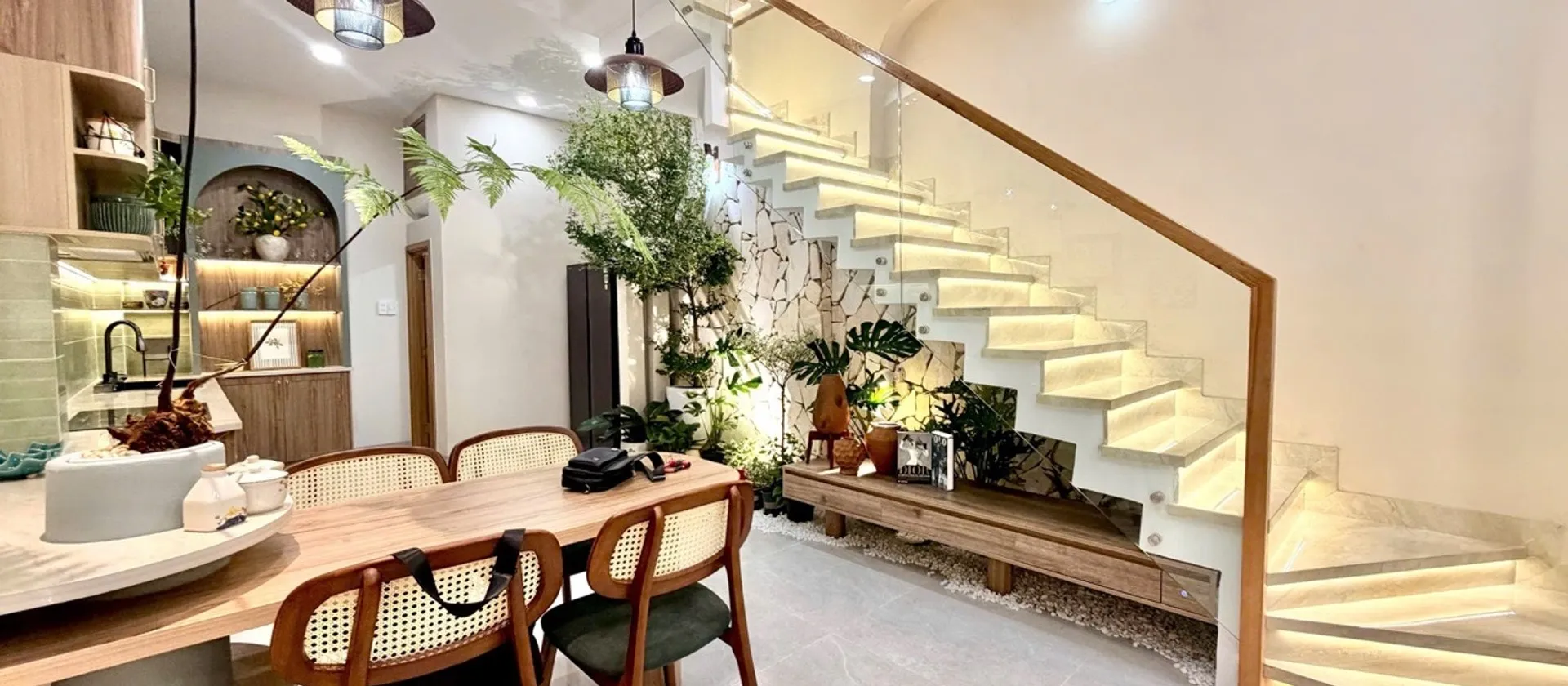 Bán nhà 4 tầng diện tích 48.3m2 tại phường Tân Sơn, HCM giá 8.5 tỷ... Bán nhà riêng tại Tân Sơn, Hồ Chí Minh 01