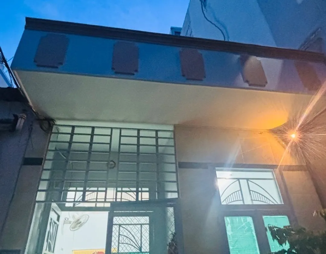 Nhà 2 Tầng Hẻm Xe Hơi Quận 8 Giá Tốt... Bán nhà riêng tại Phú Định, Hồ Chí Minh 01