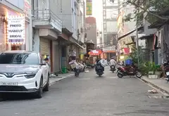 - Nhà 5t có 14 phòng khép kín đang cho thuê gần 20tr/tháng

 Nằm ở trung tâm thôn bầu xã thiên Lộc... Bán nhà riêng tại Thiên Lộc, Hà Nội 17