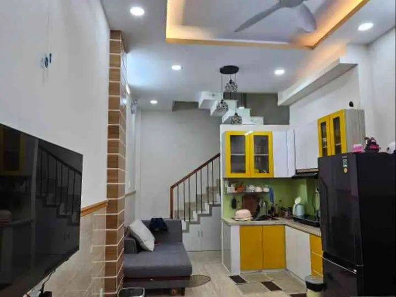 Bán nhà 4 tầng diện tích 32m2 tại Lạc Long Quân giá 6.35 tỷ... Bán nhà riêng tại Bảy Hiền, Hồ Chí Minh 01