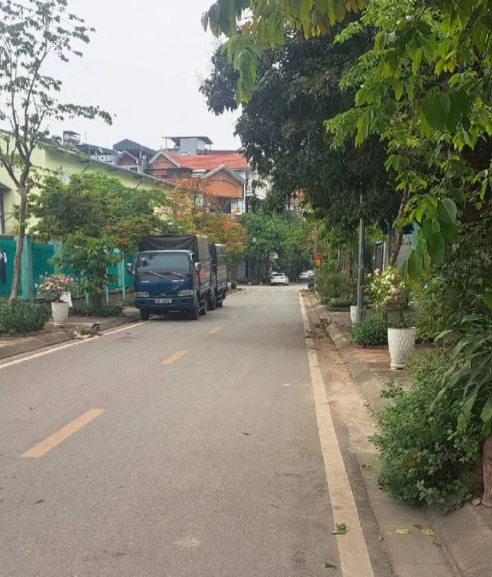 BÁN ĐẤT THANH AM , VỊ TRÍ ĐẸP , DIỆN TÍCH RỘNG OTO VÀO NHÀ . GIÁ 10.8 TỶ CÓ THƯƠNG LƯỢNG... Bán đất tại Việt Hưng, Hà Nội 01