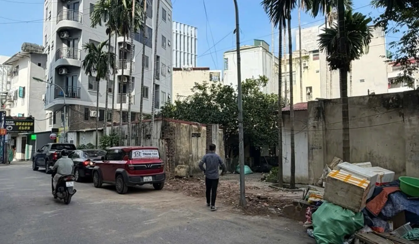 Bán nhà mặt phố quận cầu giấy... Bán đất tại Phú Diễn, Hà Nội 01