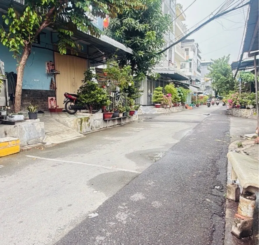 Nhà mặt tiền kinh doanh giá tốt tại Bình Phú, Quận 6 - đường 12m 4x10 chỉ 5 tỷ 8... Bán nhà mặt phố tại Bình Phú, Hồ Chí Minh 01