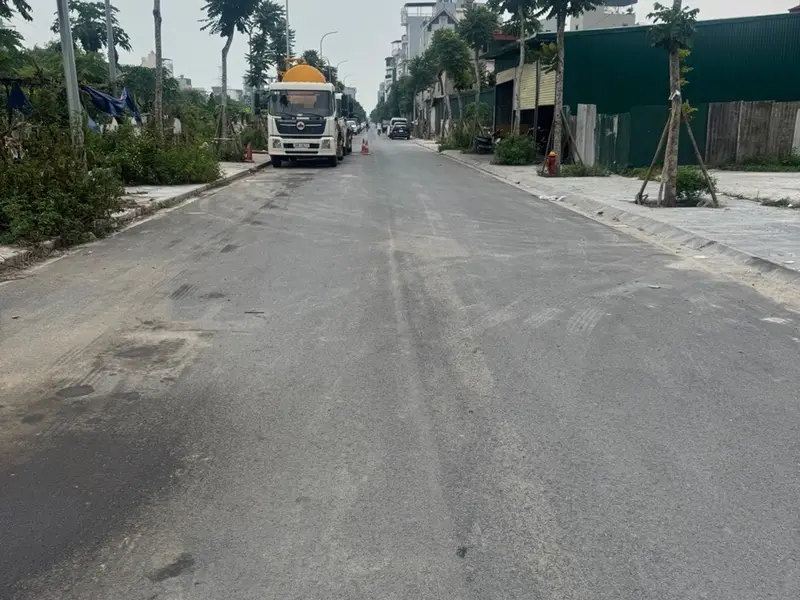 Bán đất tái định cư Đặng Vũ Hỷ 81,3m2 mặt tiền rộng 7m... Bán đất tại Việt Hưng, Hà Nội 01
