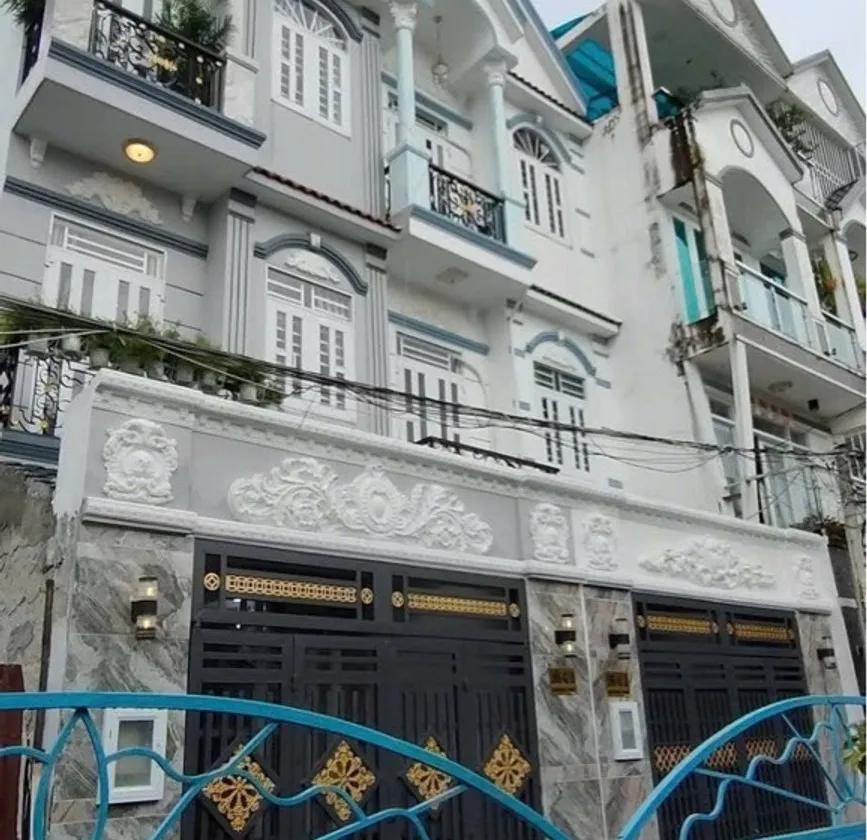 Nhà hẻm xe hơi sát Phú Mỹ Hưng giá sốc... Bán nhà riêng tại Nhà Bè, Hồ Chí Minh 01