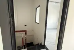 Nhà mới 3 tầng Ba Đình có sân rộng, 4 phòng ngủ tiện nghi... Bán nhà riêng tại Chánh Hưng, Hồ Chí Minh 17