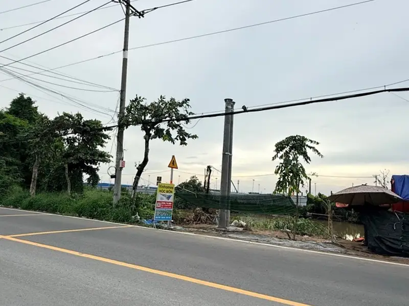 ĐẤT LỚN – CẠNH VINHOMES HÓC MÔN – VIEW SÔNG MÁT MẺ... Bán đất tại Xuân Thới Sơn, Hồ Chí Minh 01
