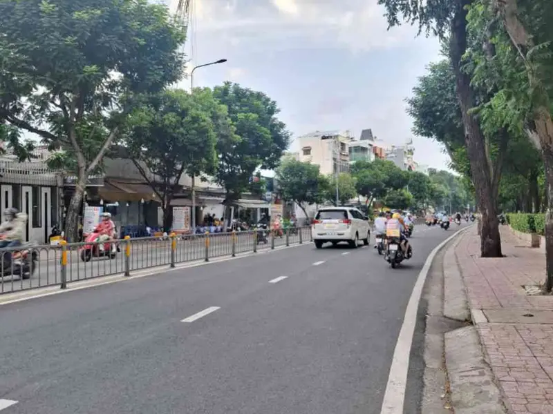 Bán nhà mặt phố tại phường Nguyễn Văn Luông, diện tích 197.4 m2, mặt tiền 12m... Bán nhà mặt phố tại Bình Phú, Hồ Chí Minh 01