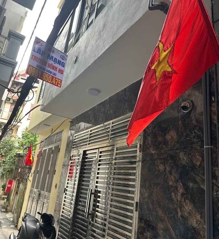 Nhà 5 Tầng Có Thang Máy, Gần Phố - Nội Thất Xịn, Sổ Đẹp... Bán nhà riêng tại Long Biên, Hà Nội 01