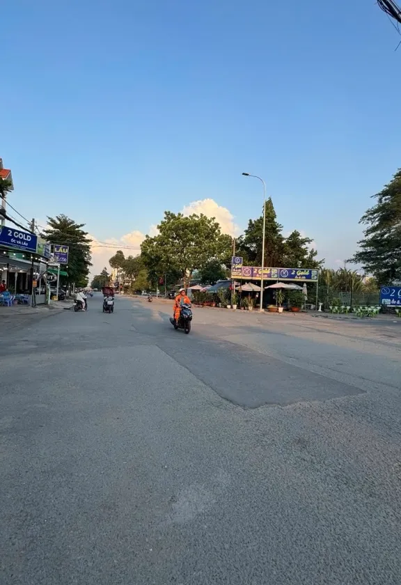 Nhà mặt tiền 331m2 sát Quận 8, 8PN, không gian rộng rãi... Bán nhà mặt phố tại Bình Hưng, Hồ Chí Minh 01