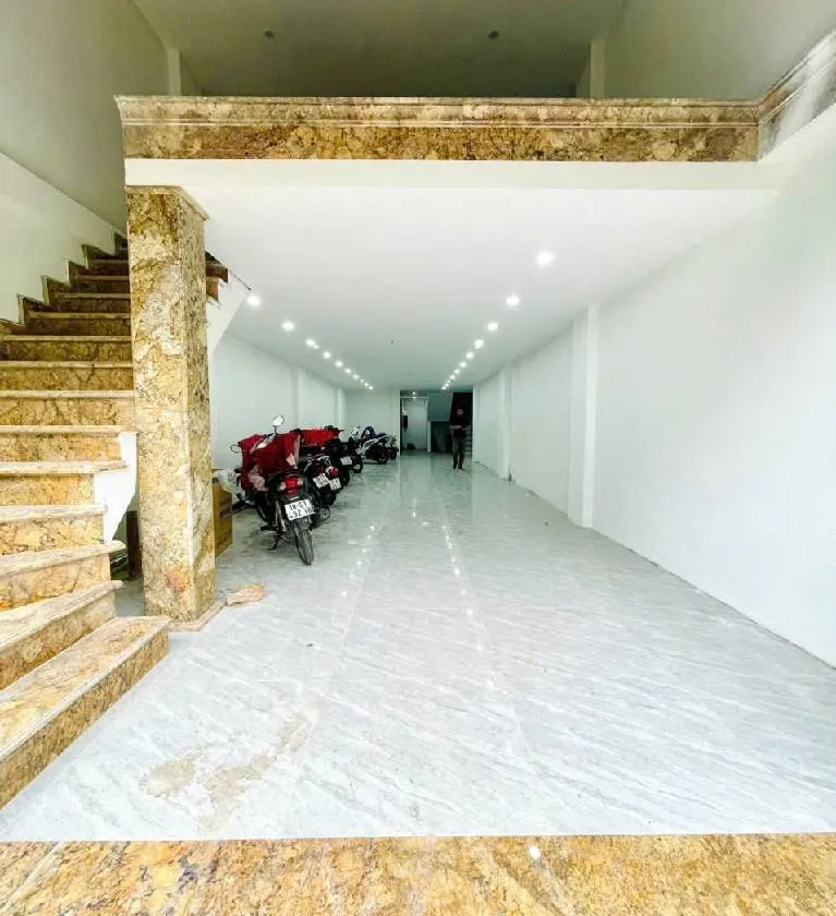 Tòa văn phòng Mặt Hồ gần khu vực khách sạn Kim Liên Tháp Đôi - 107m²-62.79đ... Bán văn phòng tại Kim Liên, Hà Nội 01