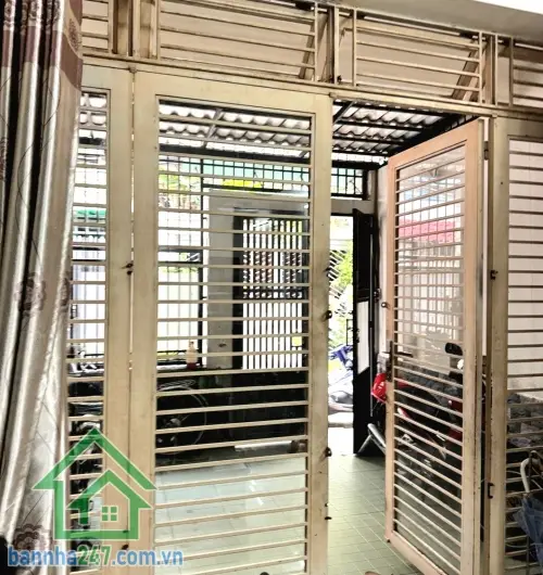 CHỈ 6,7 TỶ – HXH 5M BÙI THẾ MỸ – TÂN BÌNH – NGANG 4,4M – SÂN TRƯỚC 10M² - DT: 70M² - 2 TẦNG... Bán nhà riêng tại Bảy Hiền, Hồ Chí Minh 01