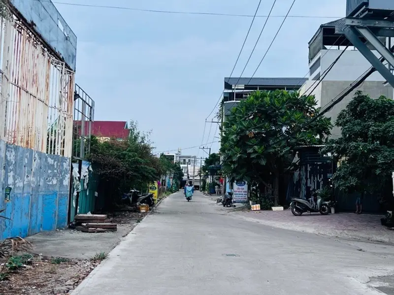 🏡🔥 BÁN NHÀ ĐẸP 🔥 BẰNG GIÁ ĐẤT TẠI KHU VỰC
📐 120,7m² – ngang 6m x dài 20,1m... Bán nhà mặt phố tại Hiệp Phước, Hồ Chí Minh 01
